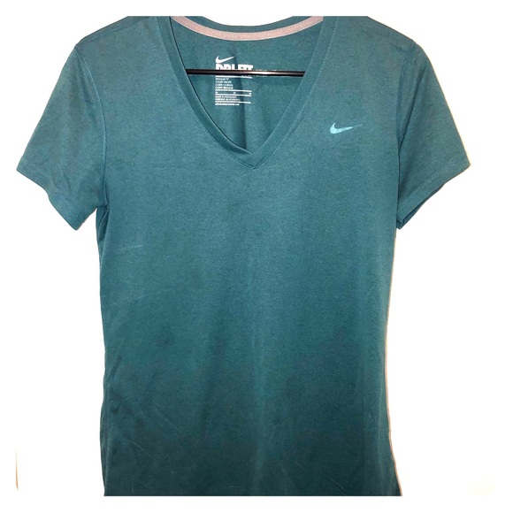 Nike Tops - FINAL PRICE* Nike dri-fit v-neck tee